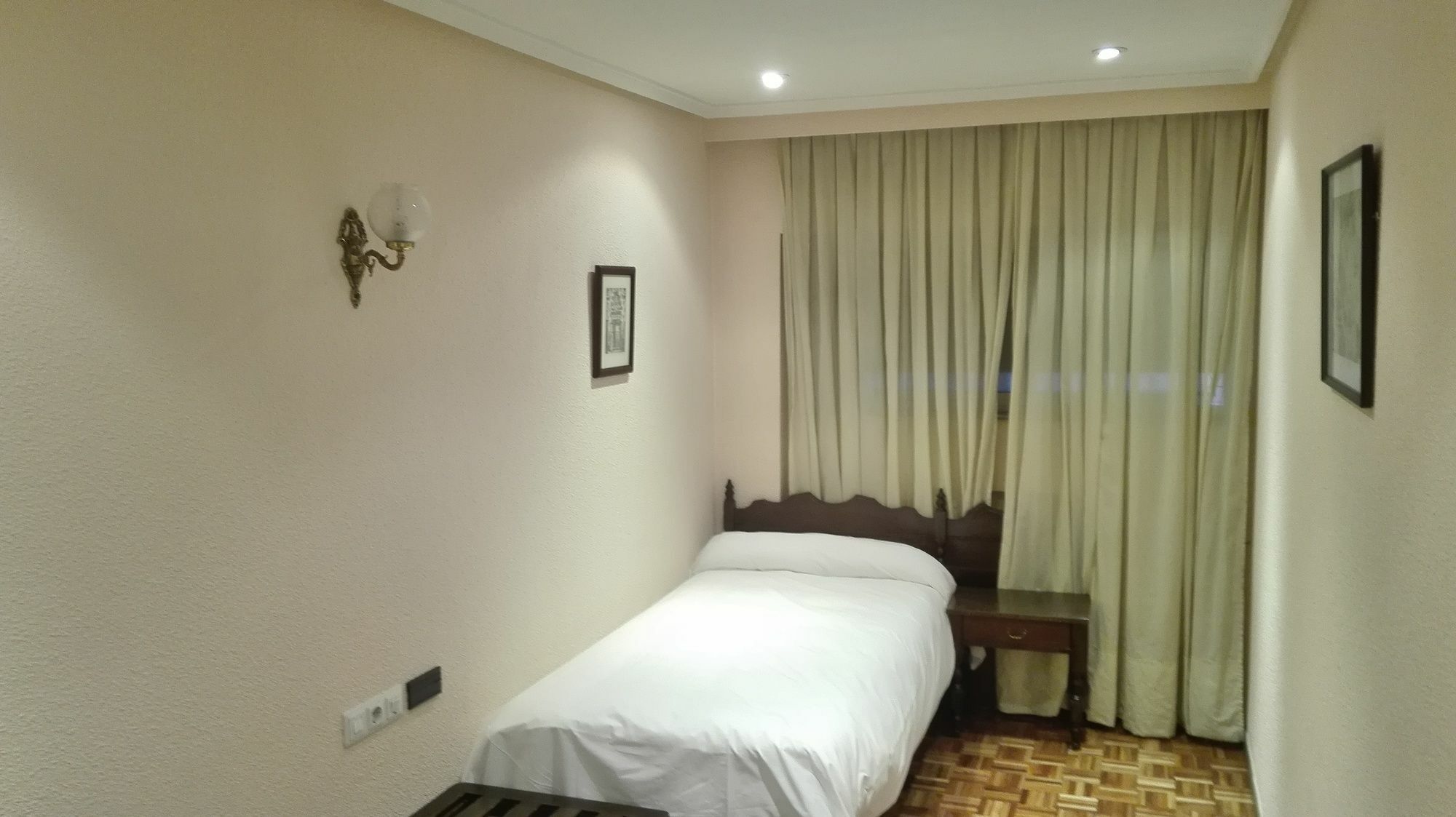 Hotel Castellano Centro Salamanca Buitenkant foto