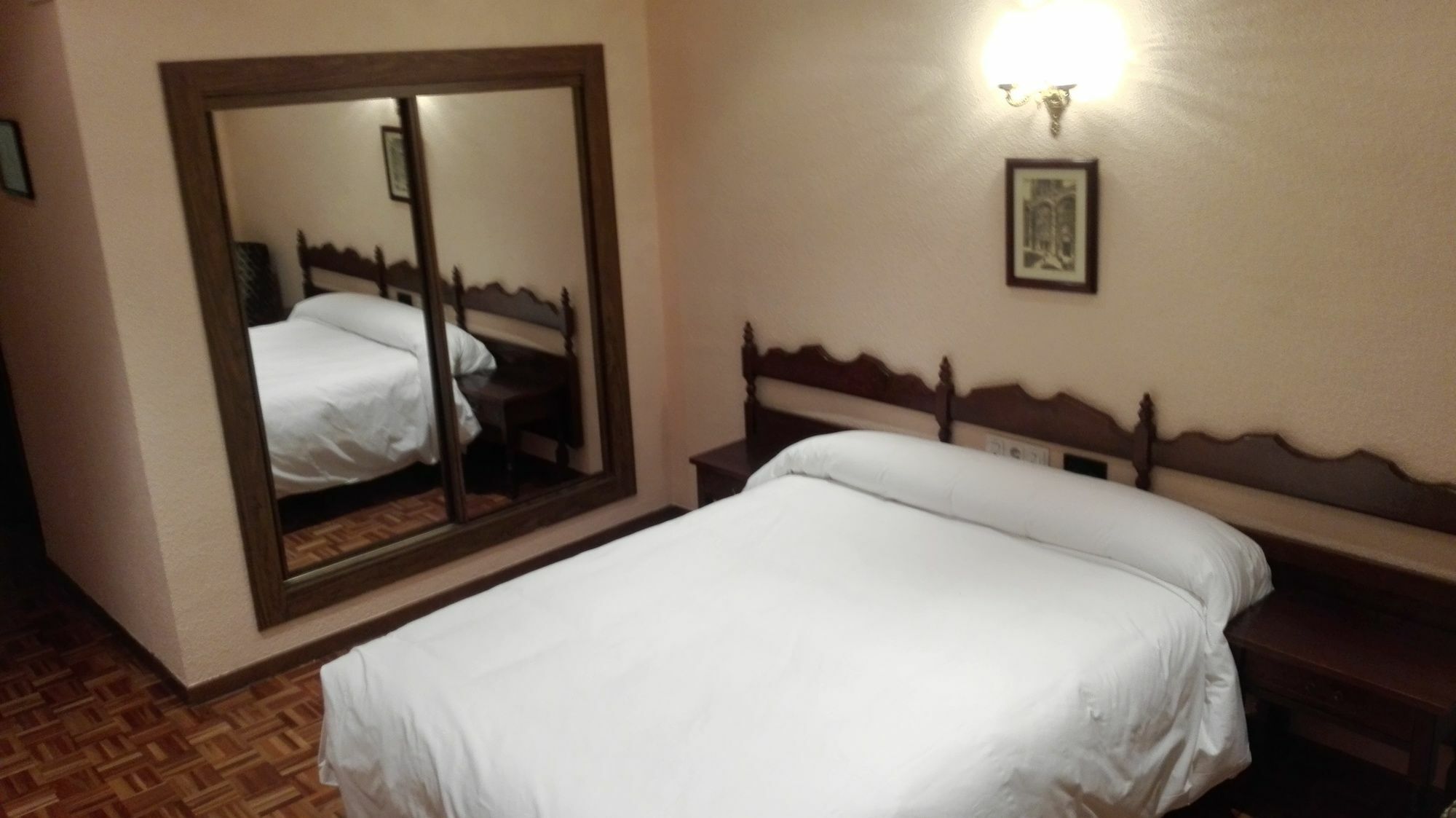 Hotel Castellano Centro Salamanca Buitenkant foto