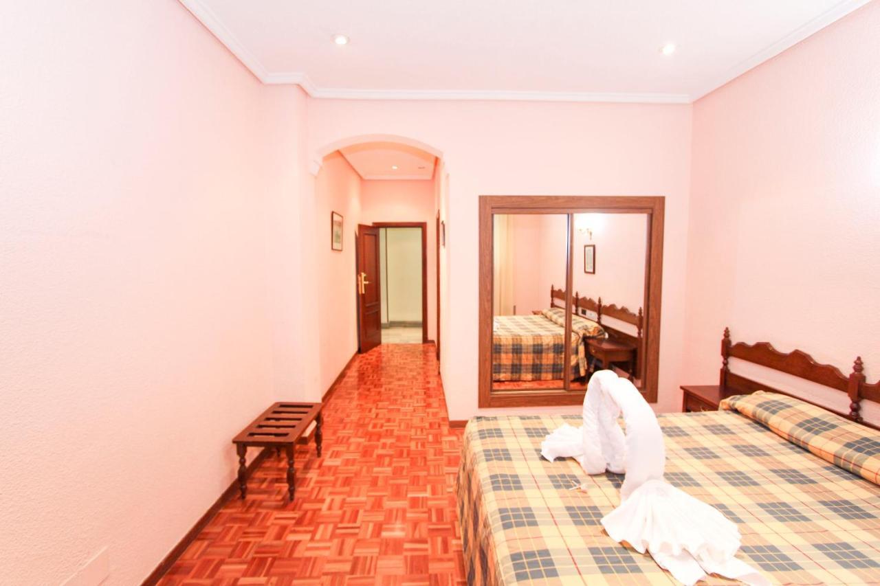 Hotel Castellano Centro Salamanca Buitenkant foto